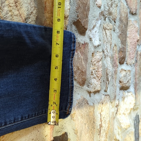 AMERICAN EAGLE SUPER STRETCH ARTIST CROP JEANS - Picture 12 of 16